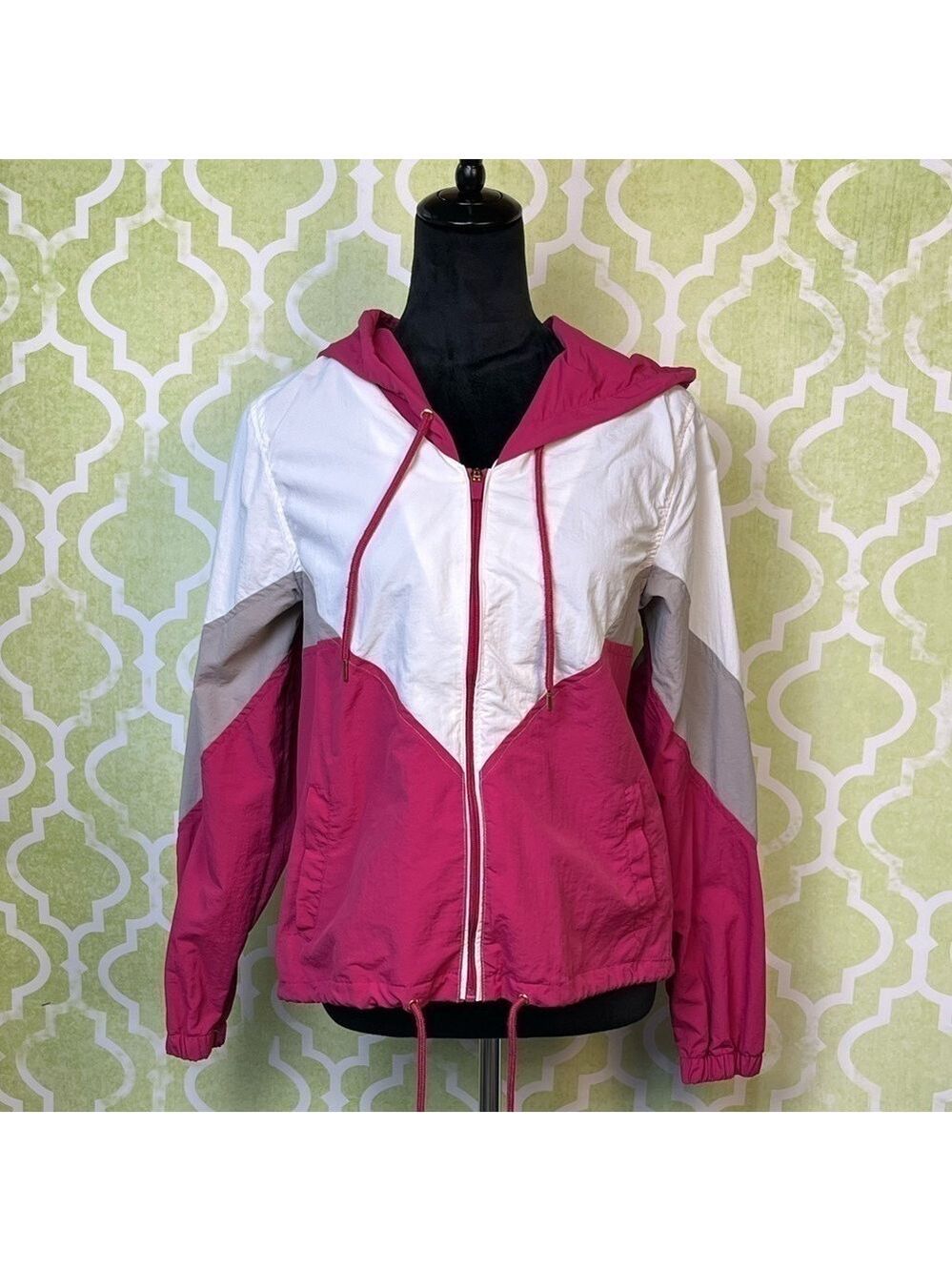 Ashley Original by 26 International Pink, Grey & White Zippered Windbreaker sz M